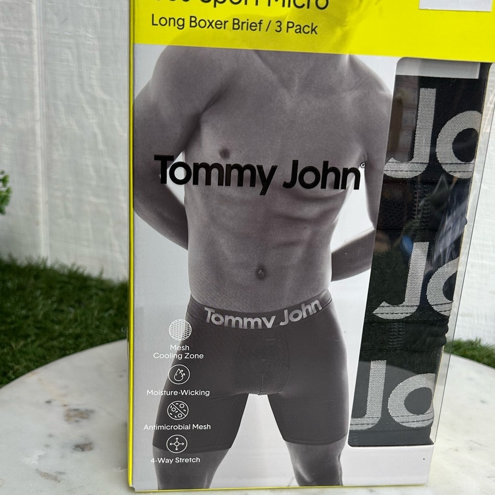 Tommy John 360 Sport Micro 8" Boxer Brief - 3 Pack black size M / NEW